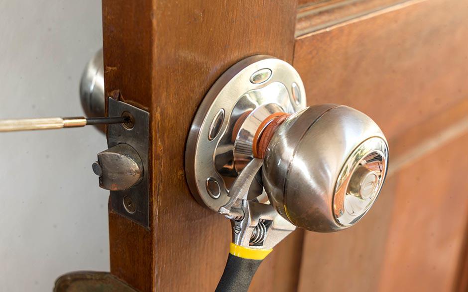 un serrurier d'urgence Courbevoie